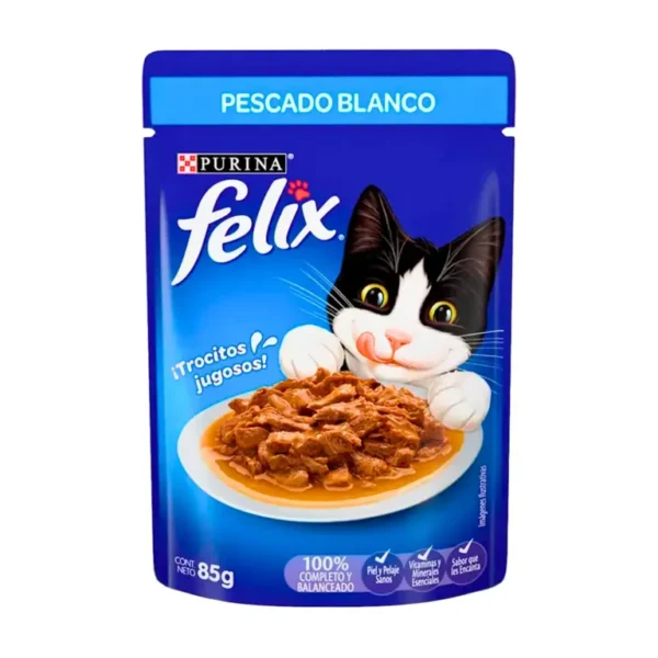 felix pescado blanco sobre